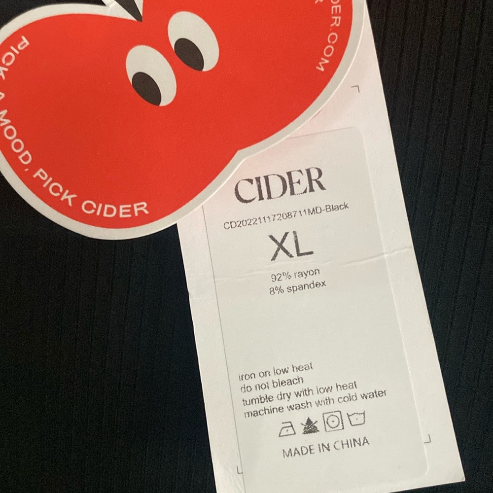 NWT Cider Bodycon Dress w/ Chico’s Necklace - Picture 4 of 5